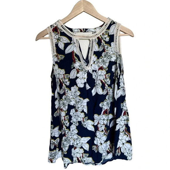 Umgee Tops - Umgee • Oversized Floral Embroidered Tunic Top